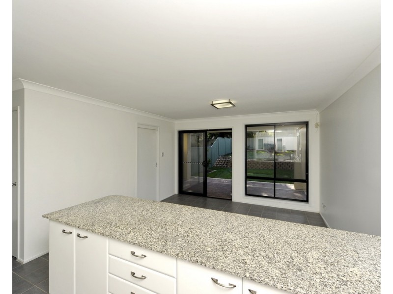 2/76 Tomaree Rd, Shoal Bay NSW 2315