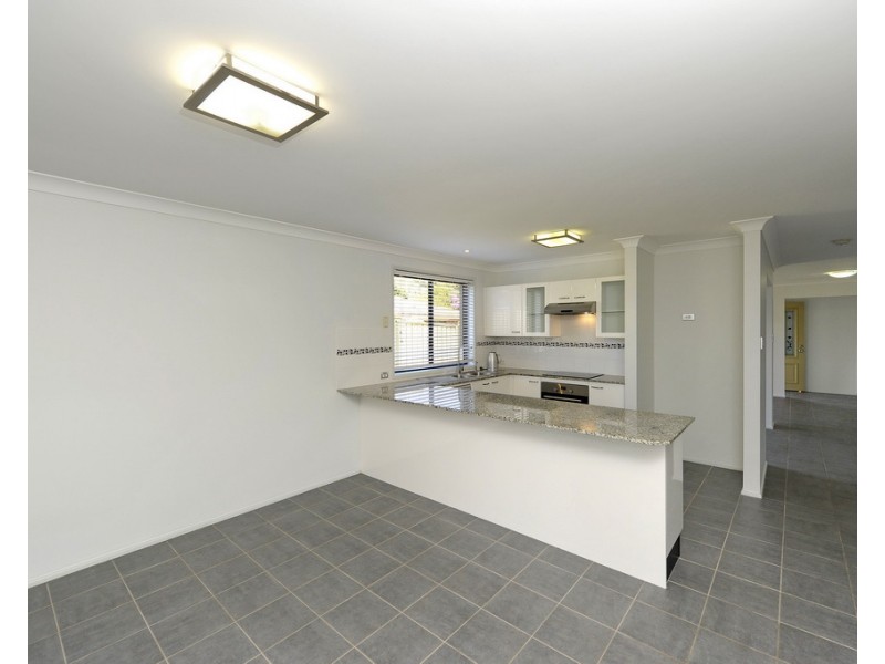 2/76 Tomaree Rd, Shoal Bay NSW 2315