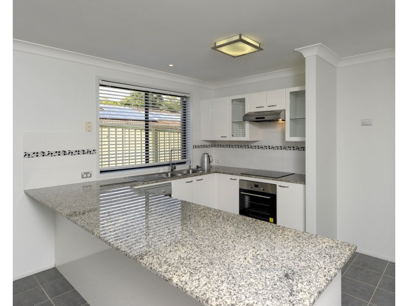2/76 Tomaree Rd, Shoal Bay NSW 2315