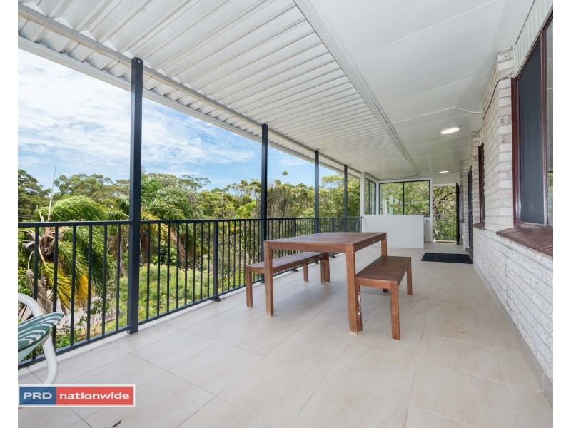 1/10 Rocky Point Road, Fingal Bay NSW 2315