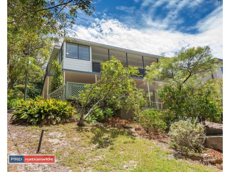 1/10 Rocky Point Road, Fingal Bay NSW 2315