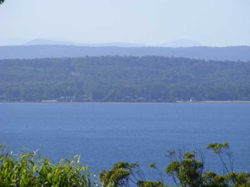 8 Canomii Close, Nelson Bay NSW 2315