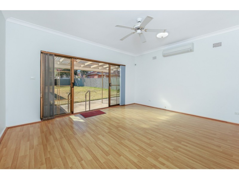 7 Bonds Road, Riverwood NSW 2210
