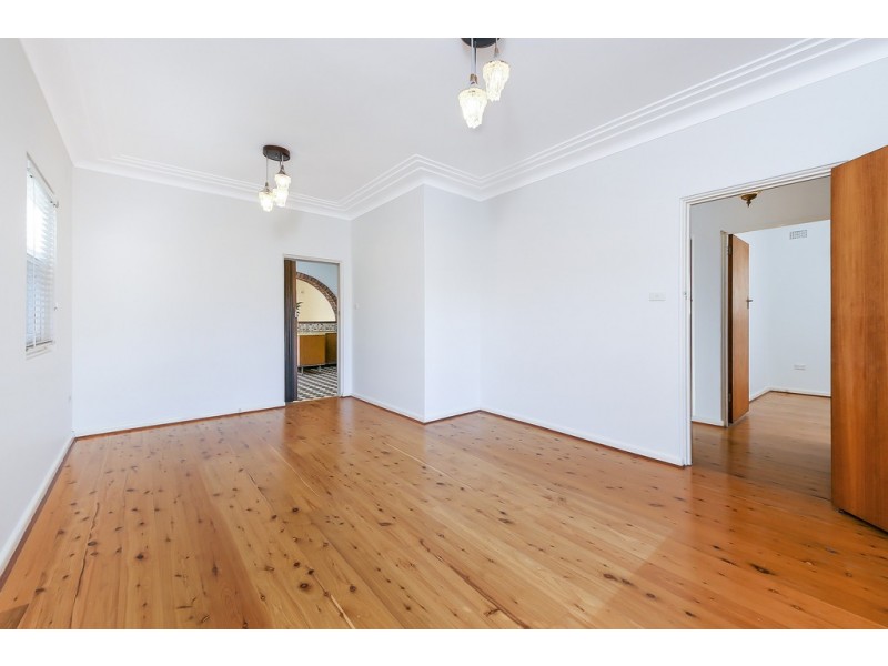 7 Bonds Road, Riverwood NSW 2210