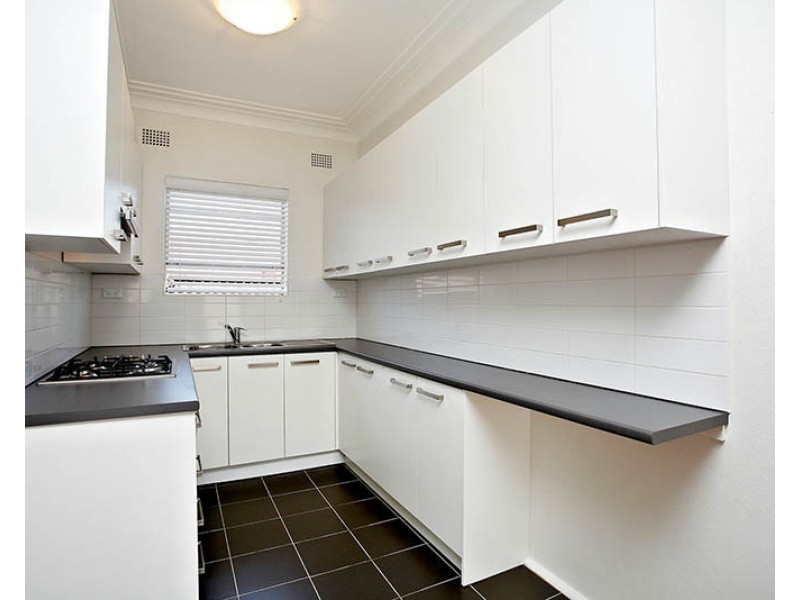 2/11 Derby Street, Kogarah NSW 2217