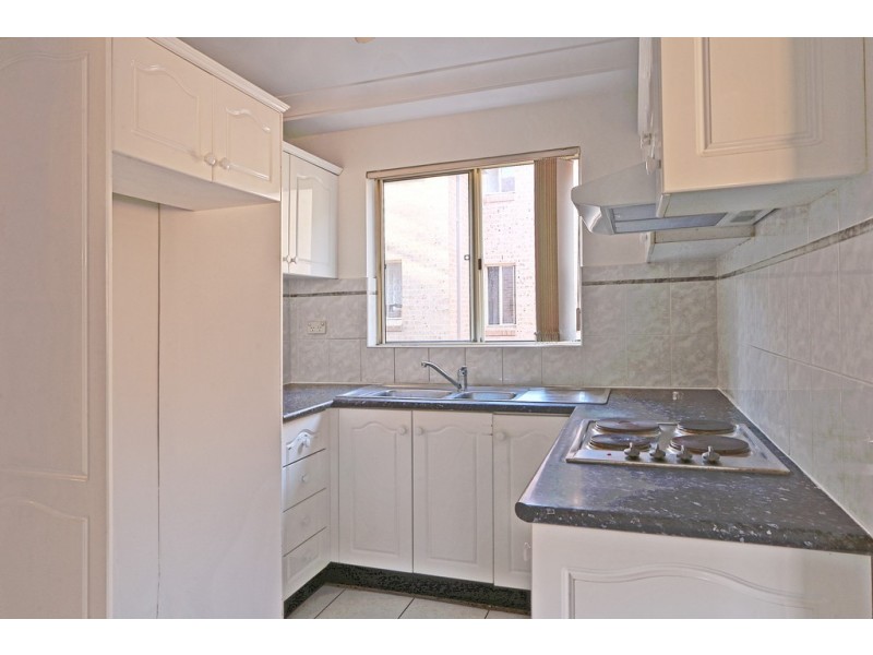 4/126 Harrow Road, Rockdale NSW 2216