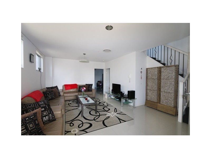 32/25 Leslie Street, Roselands NSW 2196