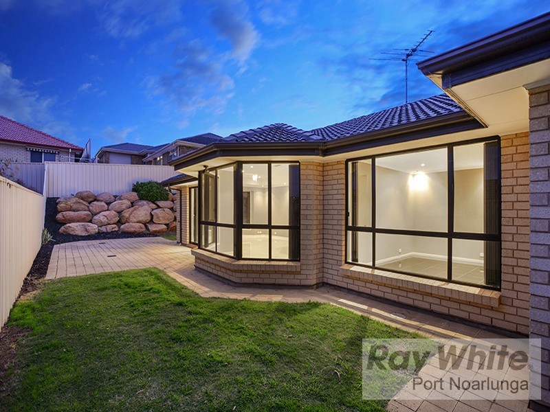 26 Albany Way, Seaford Rise SA 5169