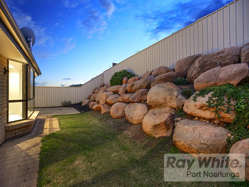 26 Albany Way, Seaford Rise SA 5169