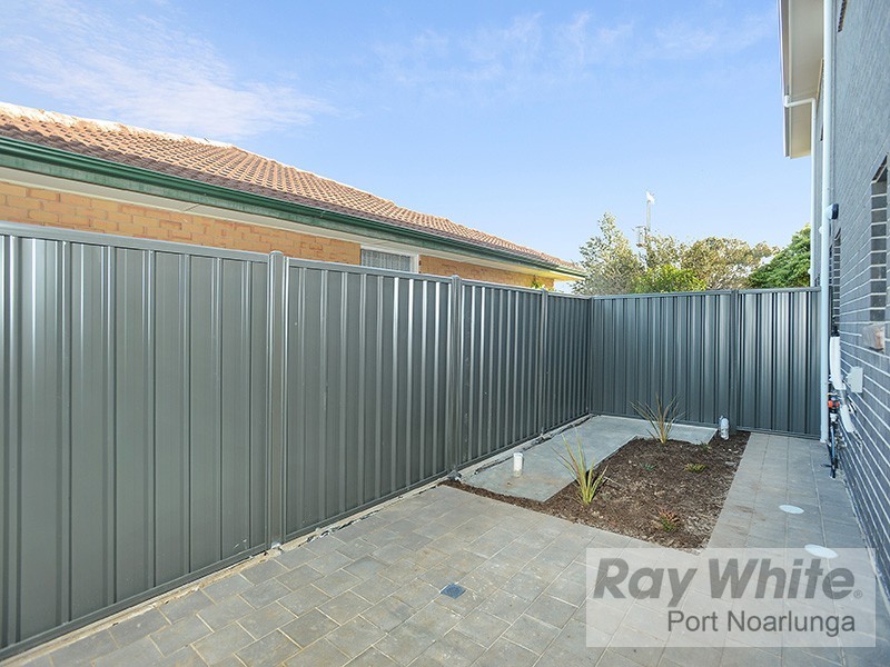 2/10 Leitch Avenue, Port Noarlunga SA 5167