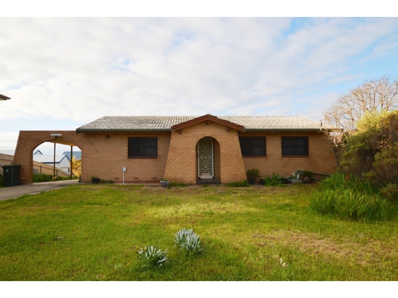 17 Berwick Street, Port Noarlunga South SA 5167