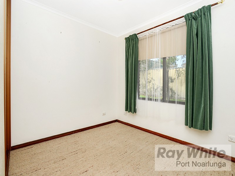 2 Devon Crescent, Happy Valley SA 5159