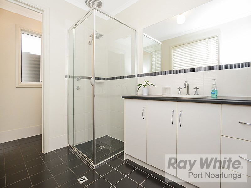 1 Hender Avenue, Port Noarlunga SA 5167