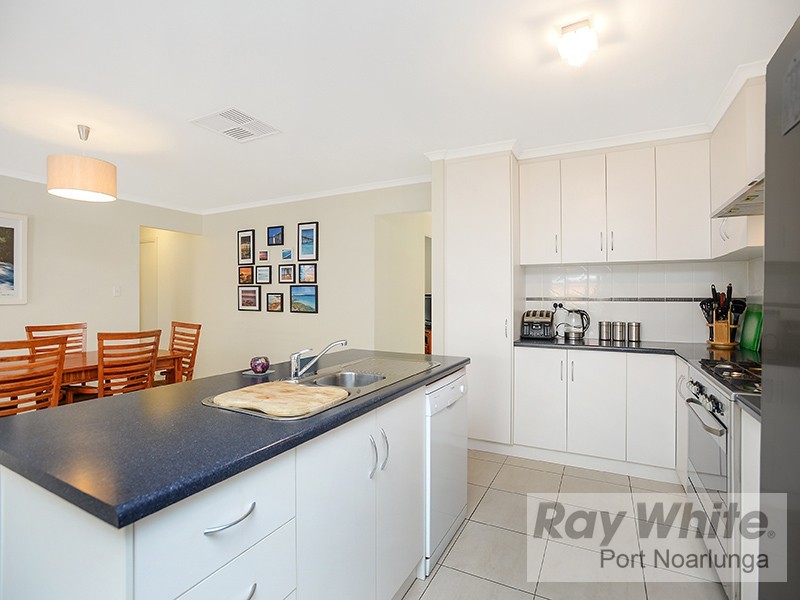 1 Hender Avenue, Port Noarlunga SA 5167