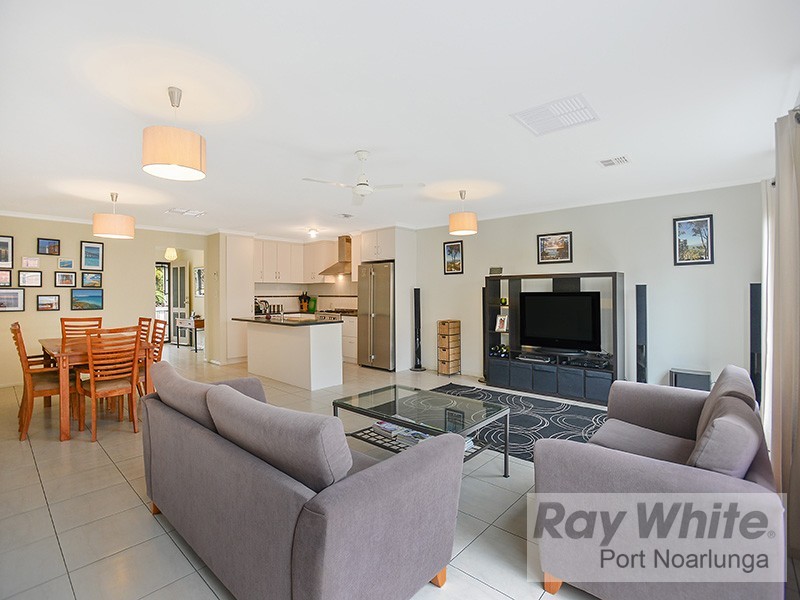 1 Hender Avenue, Port Noarlunga SA 5167