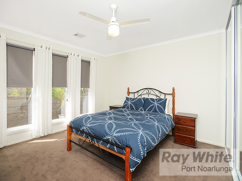 1 Hender Avenue, Port Noarlunga SA 5167