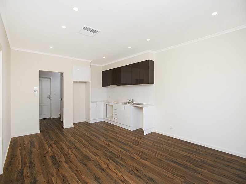 Unit 4 No.10 Sismey Road, Christies Beach SA 5165