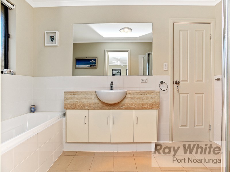 7 / 37-39 Albany Avenue, Port Noarlunga South SA 5167
