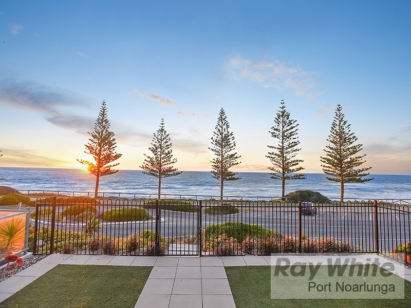 25 Esplanade, Christies Beach SA 5165