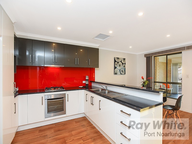 25 Esplanade, Christies Beach SA 5165