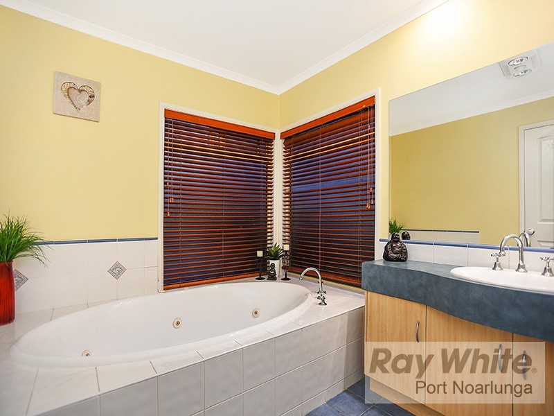 50 Albany Avenue, Port Noarlunga South SA 5167