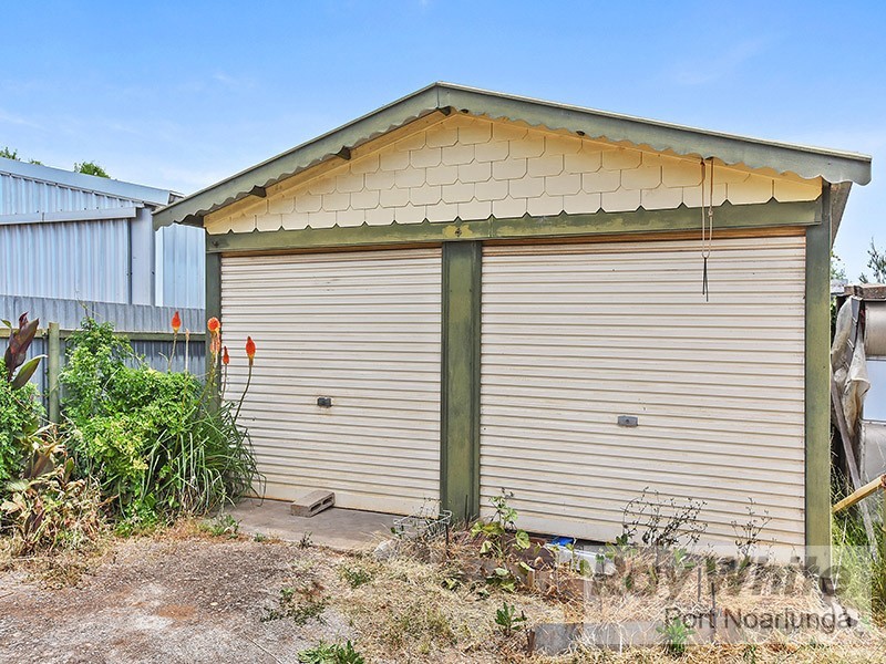 100 Alexander Street, Sellicks Beach SA 5174