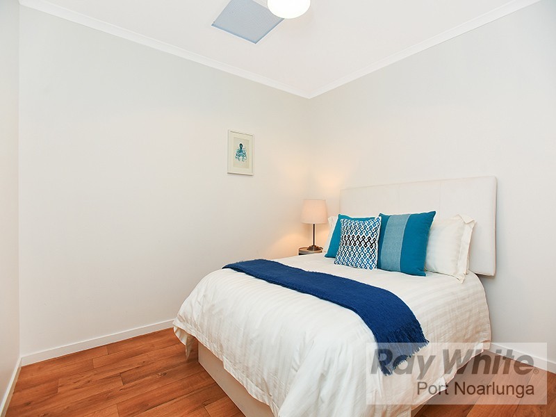 25 Esplanade, Christies Beach SA 5165