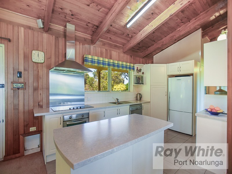 102 Education Road, Onkaparinga Hills SA 5163