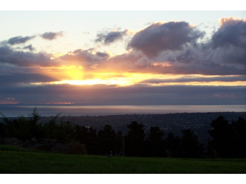 102 Education Road, Onkaparinga Hills SA 5163