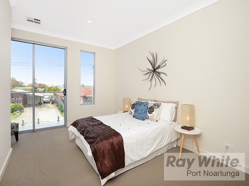 77B Kalgoorlie Avenue, Port Noarlunga South SA 5167