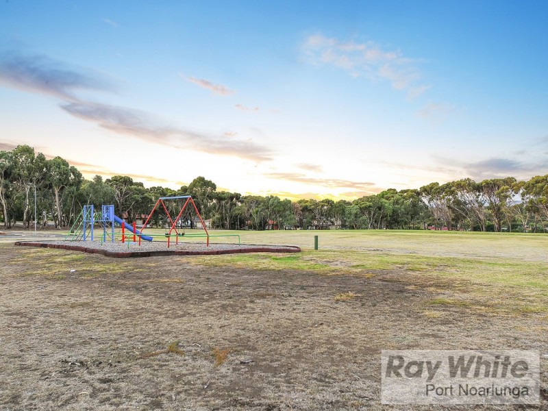 18 Kantalpa Grove, Morphett Vale SA 5162
