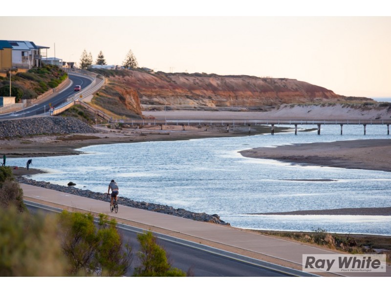 8 Commercial Road, Port Noarlunga South SA 5167