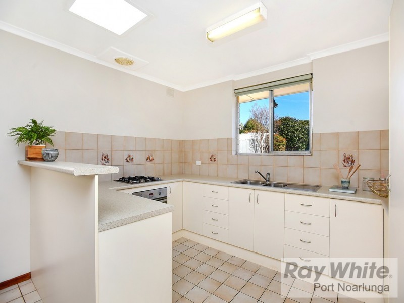 11 Kenneth Road, Morphett Vale SA 5162