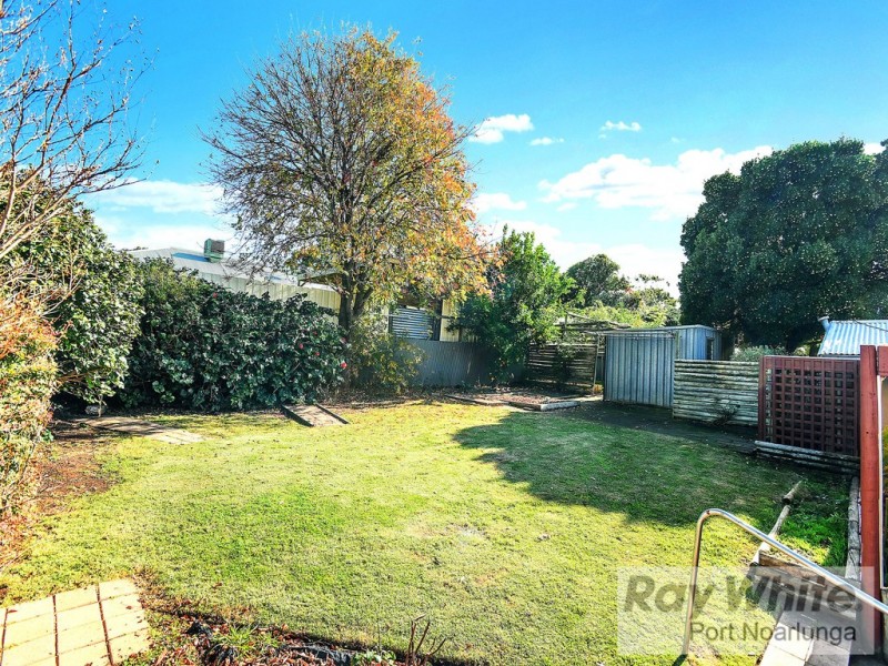 11 Kenneth Road, Morphett Vale SA 5162