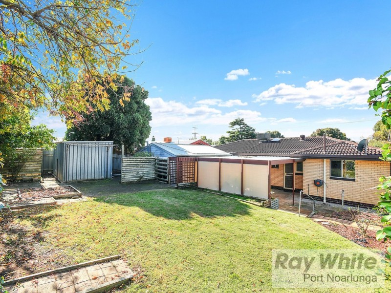 11 Kenneth Road, Morphett Vale SA 5162
