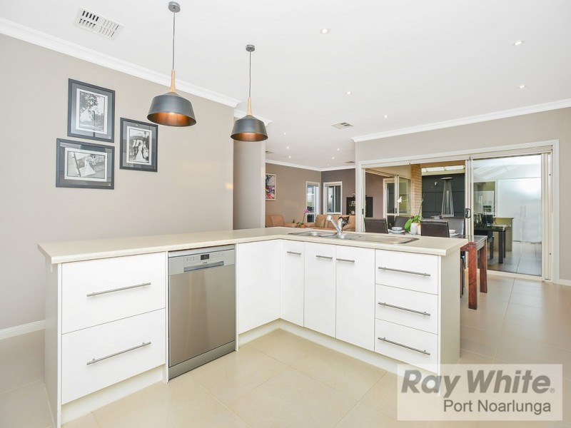5 Scenic Drive, Old Noarlunga SA 5168