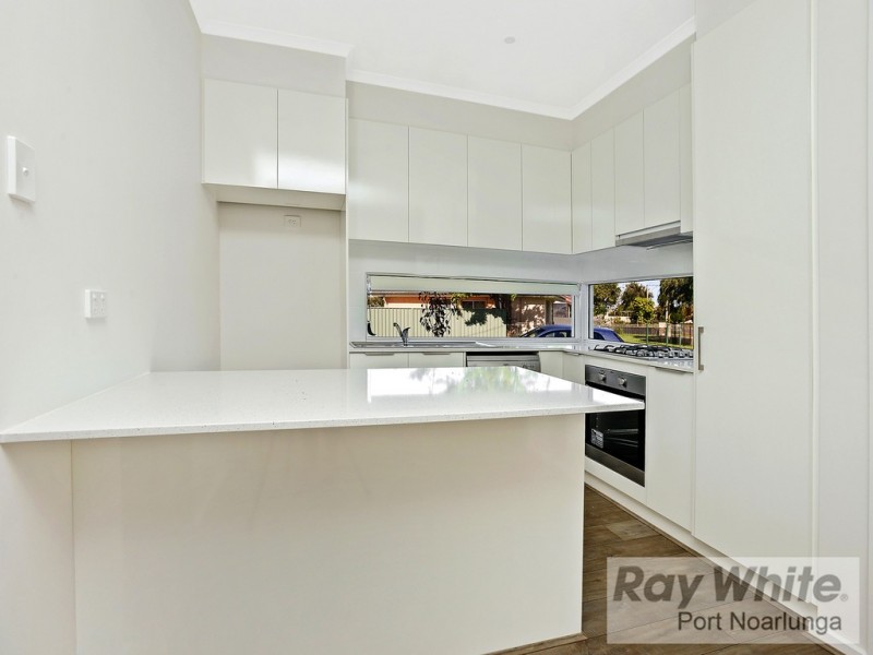 43 Kwinana Crescent, Port Noarlunga South SA 5167