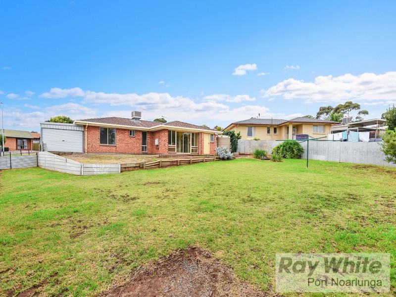5 Lorne Crescent, Huntfield Heights SA 5163