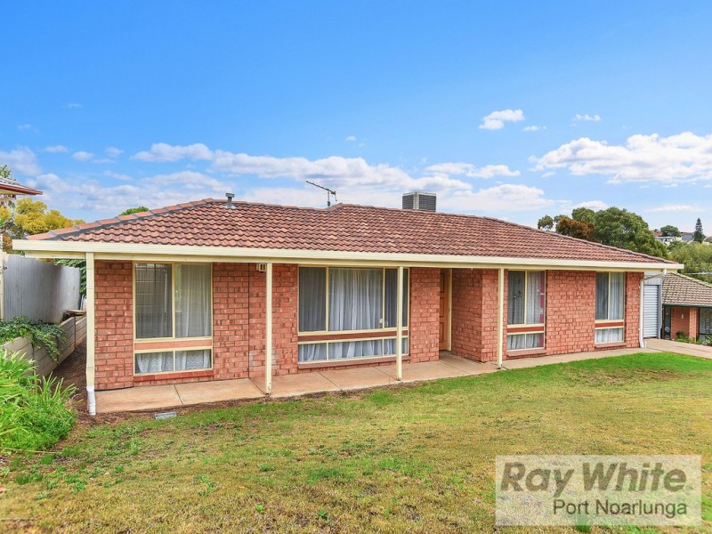 5 Lorne Crescent, Huntfield Heights SA 5163