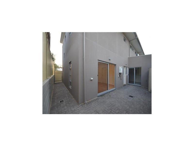 Unit 4 – 24 Clovelly Avenue, Christies Beach SA 5165