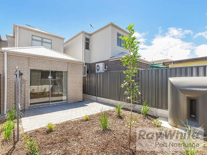 4 / 68 Gulfview Road, Christies Beach SA 5165