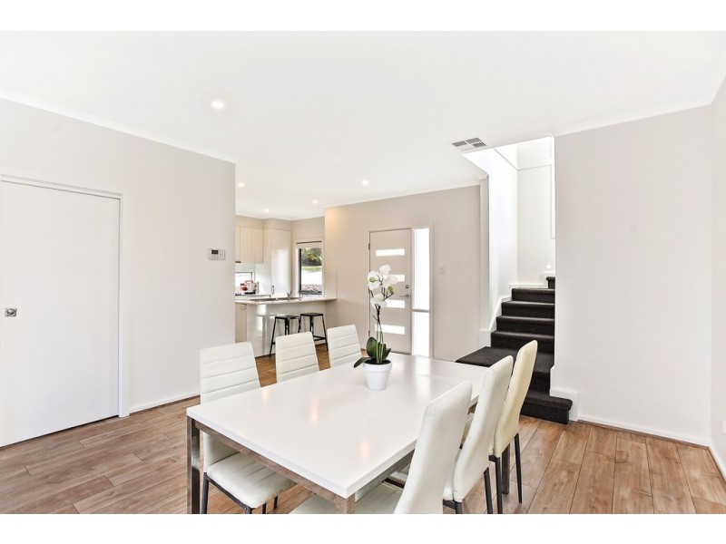 24 Griffiths Drive, Moana SA 5169