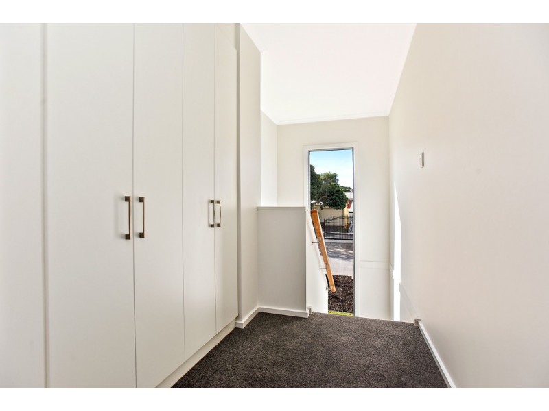 24 Griffiths Drive, Moana SA 5169