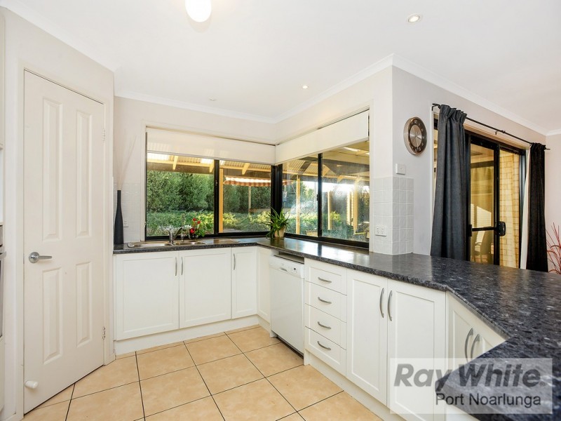 8 Torquay Drive, Seaford Rise SA 5169