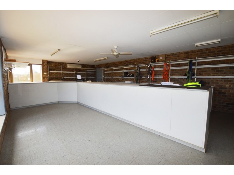 15 Chrysler Road, Lonsdale SA 5160