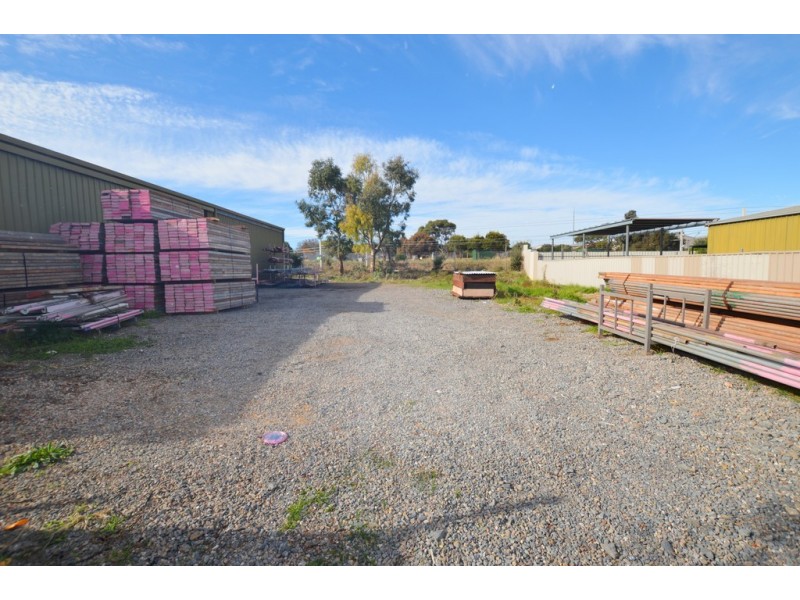 15 Chrysler Road, Lonsdale SA 5160