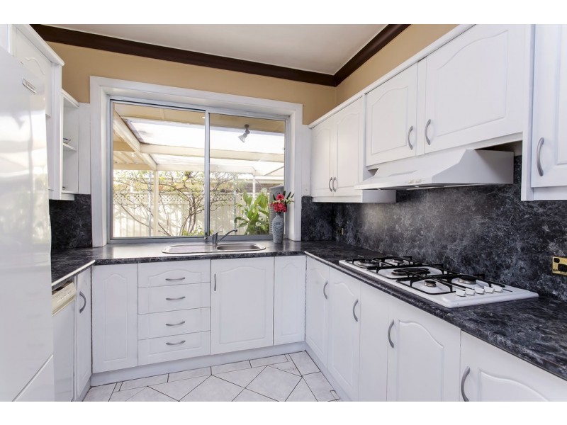 11 Cliff Avenue, Port Noarlunga South SA 5167