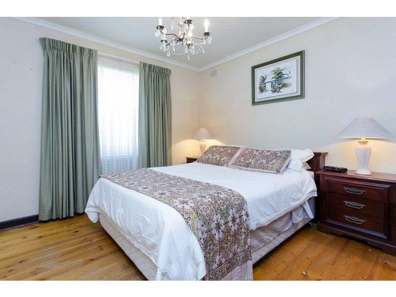 11 Cliff Avenue, Port Noarlunga South SA 5167