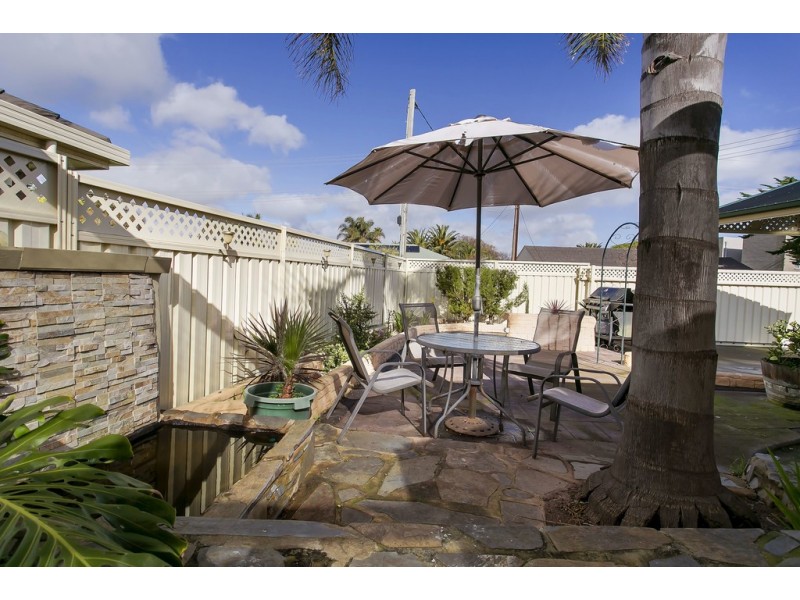 11 Cliff Avenue, Port Noarlunga South SA 5167