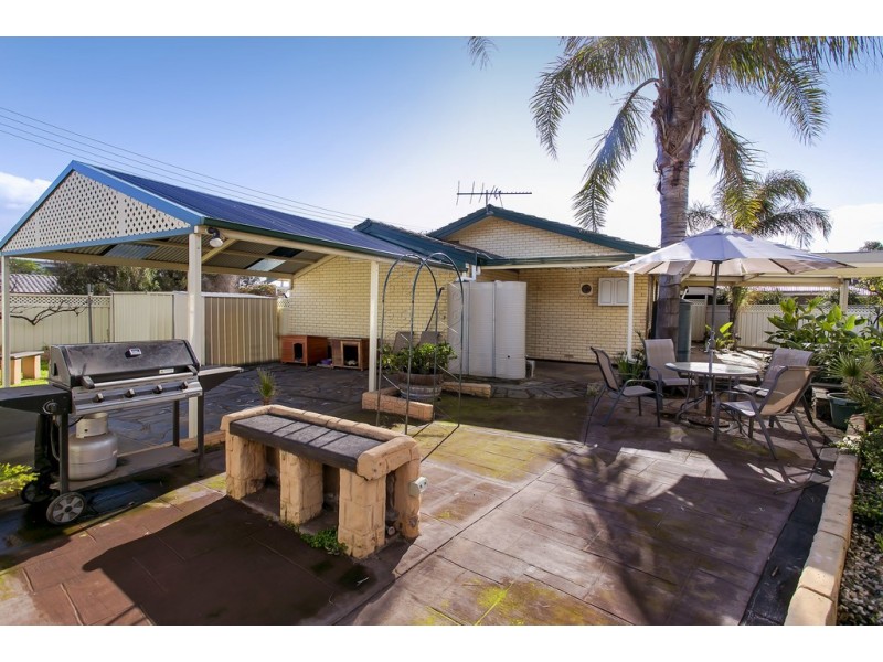 11 Cliff Avenue, Port Noarlunga South SA 5167